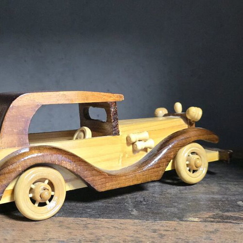 Collector wooden car like new