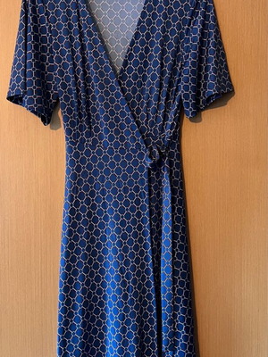 Orion women's wrap dress size S like new, multicolor