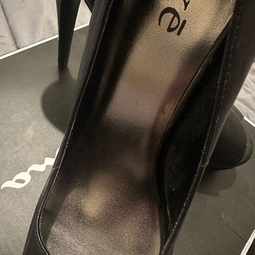 Exe peep toe black leather pumps new with iridescent silver insole