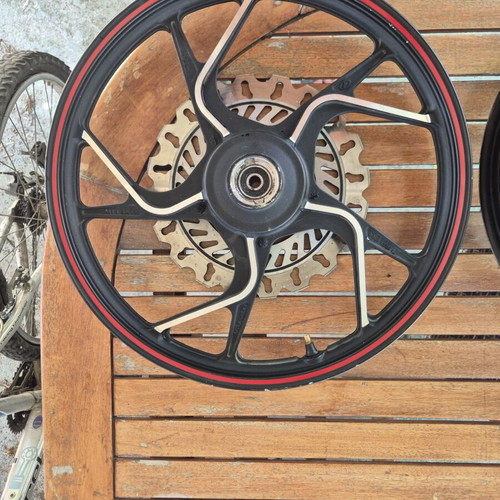 Daytona Velos motorcycle wheels used, with or without front disc