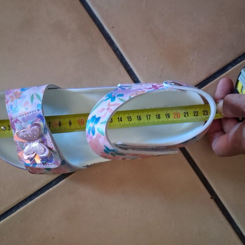 Lelli Kelly girls' sandals size 35 new with floral design