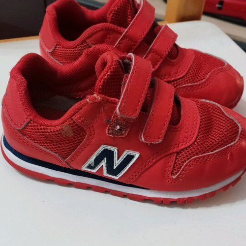 New Balance 500 kids shoes used, size 26, red