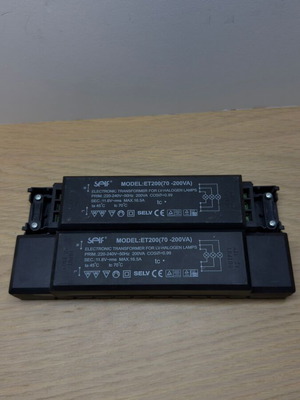 Electronic transformer pack of 2 like new