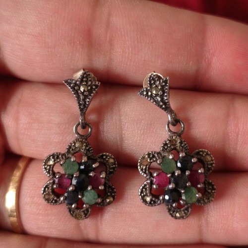 Vintage handmade 925 silver jewelry set with emeralds, rubies, sapphires & marcasite