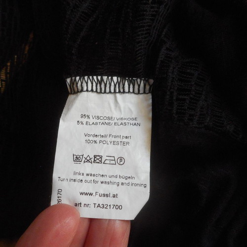 Black sleeveless blouse Sahara size 38 like new