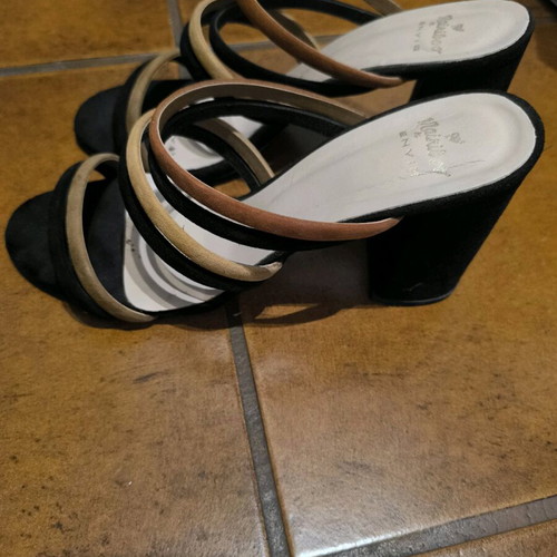 Sandals size 40 black like new