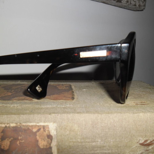 Gianfranco Ferre sunglasses brown new