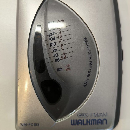 Sony Walkman WM-FX193 portable cassette player used, FM/AM radio