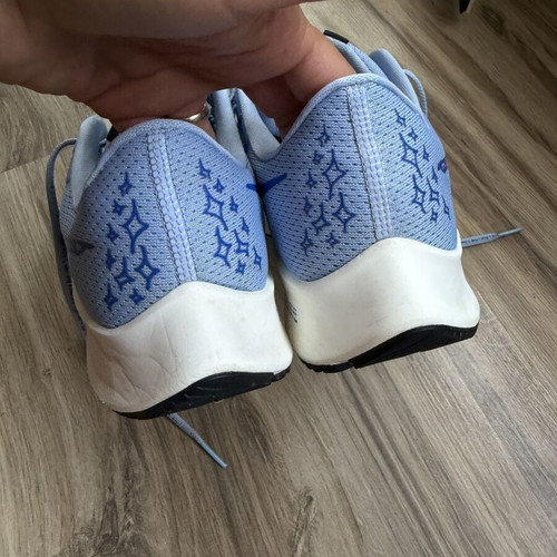 Nike Air Zoom Pegasus 38 running shoes like new, size 41, blue