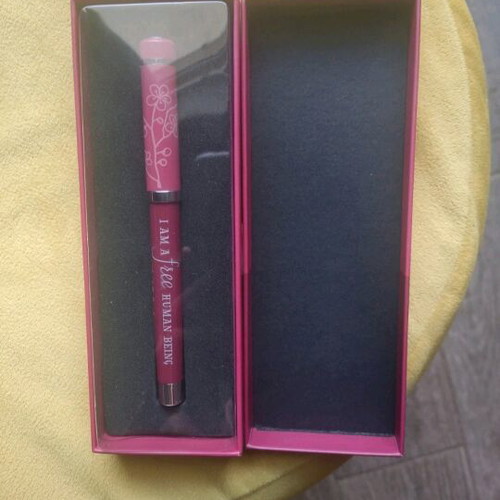 Pen in gift case new
