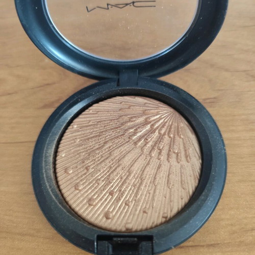 MAC Highlighter Extra Dimension Skinfinish Soul Glow used