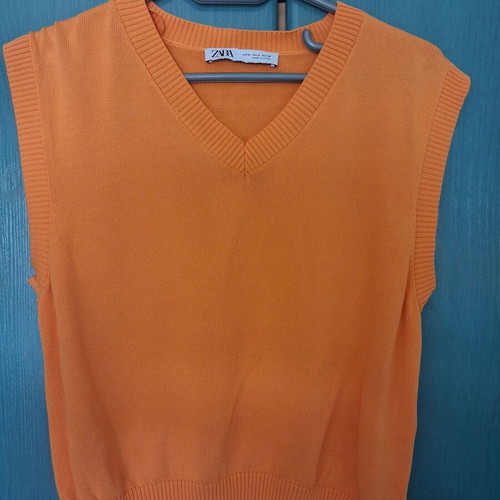 Zara blouse orange medium like new