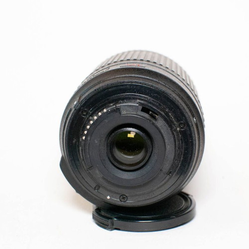 Nikon DX AF-S NIKKOR 55-200mm f/4-5.6G ED VR zoom lens