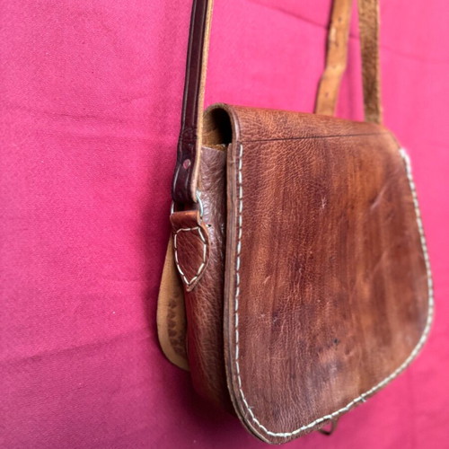 Leather shoulder bag brown like new