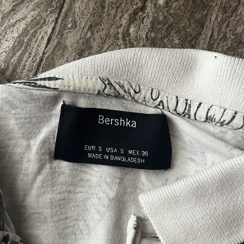 Men's T-Shirt Bershka used, size S, white and black