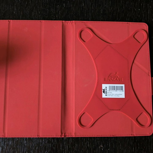 Rivacase 10.1' Tablet Case like new, red