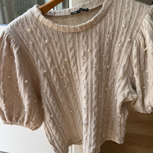 Zara top with pearls like new, size large, beige