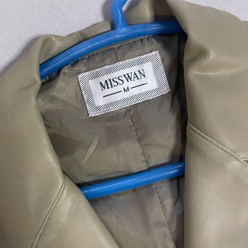 Pistachio leather jacket like new, size M