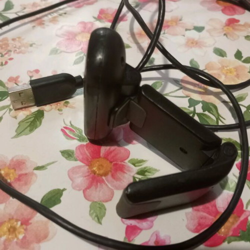 Pack of 2 used webcams Microsoft LifeCam VX-3000 and Logitech QuickCam
