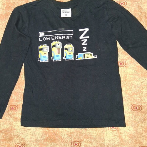 Minions Disney long-sleeve t-shirt black like new, size 134 cm