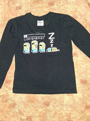 Minions Disney long-sleeve t-shirt black like new, size 134 cm
