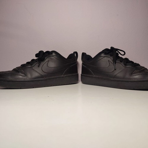 Nike athletic shoes like new, size 38, black