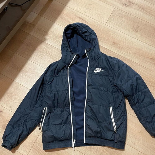 Nike puffer like new, blue with suede lining, size M