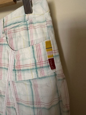 O'Neill skirt like new with pastel check pattern and embroidered logo