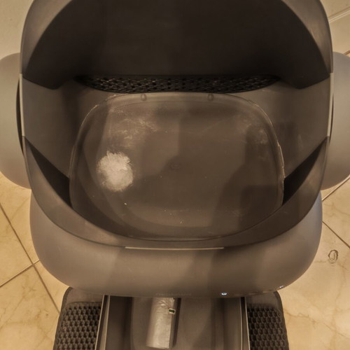 Neakasa M1 self-cleaning litter box like new