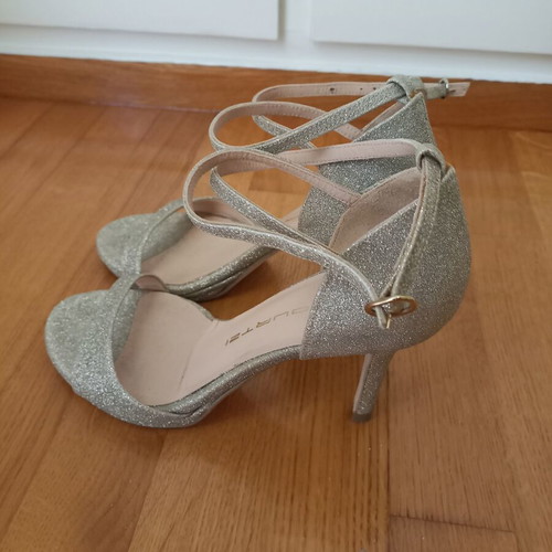 Mourtzi gold glitter high heel sandals like new, size 36