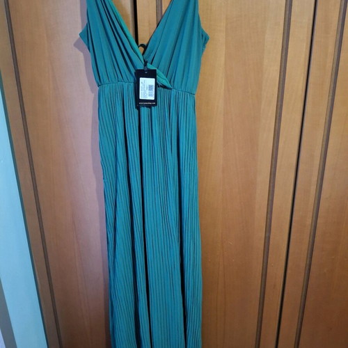 Lynne long green dress new, evening style