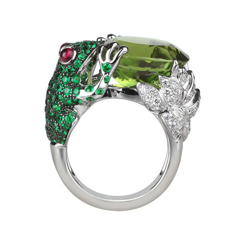 Frog-shaped ring with green cubic zirconia, new, bohemian style
