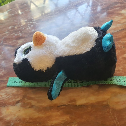 Penguin plush toy new, beautiful condition