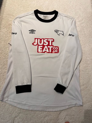Φανέλα Derby County μεταχειρισμένη, μέγεθος medium, αυθεντική