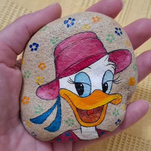 Painted stone with Daisy hand-painted