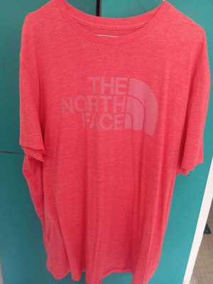 T-shirt The North Face 2XL like new, red