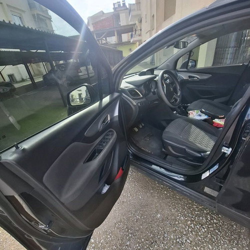 Opel Mokka 2015 like new, 1400cc petrol, black SUV