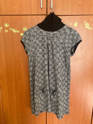 Women's clothes used, pack of four, size XL, black and brown