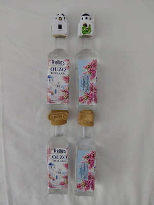 Ouzo Thalassa pack of 4 with decorative plaster caps 60ml