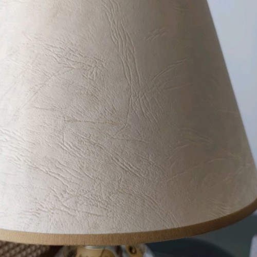 Cardhu handmade lamp with wooden base used