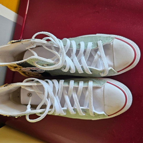 Converse All Star Hi limited edition women's shoes like new, leather