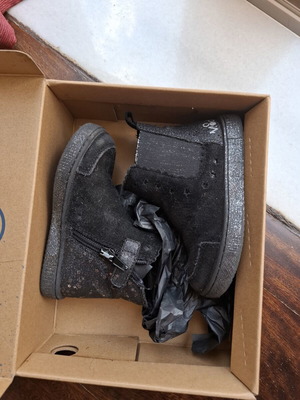 Mod8 glitter boots size 24 used, black