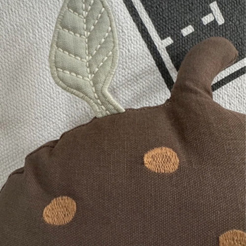 Διακοσμητικό μαξιλάρι βελανίδι H&M Home σαν καινούργιο