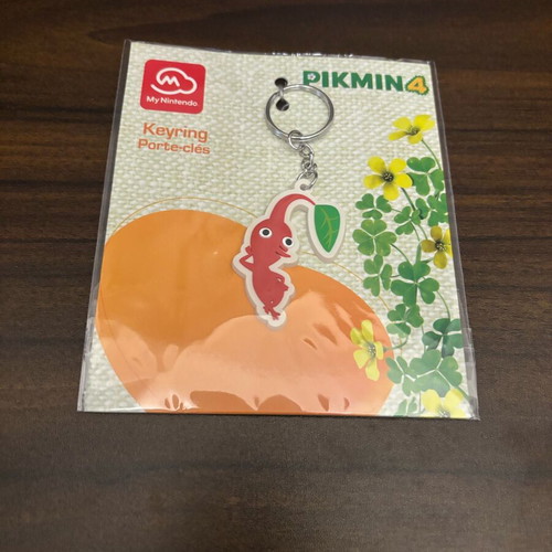 Pikmin keychain new, red, authentic sealed Nintendo