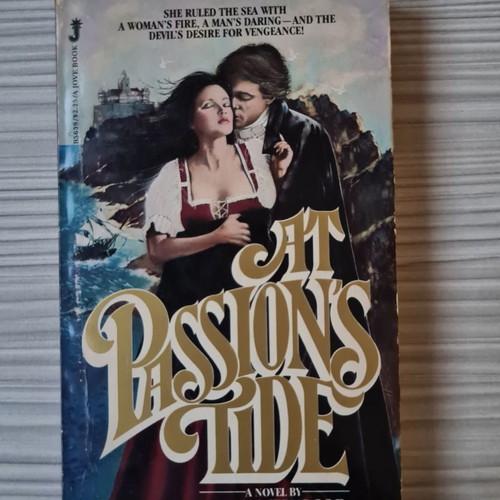 Book At Passion's Tide by Pamela Windsor in English, very good condition