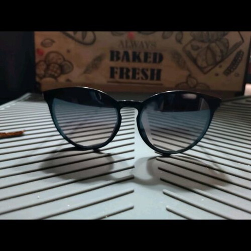 Sunglasses new with black frame and gray gradient lenses