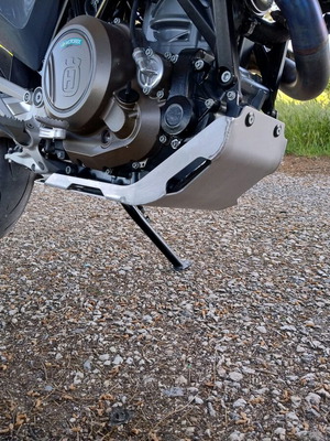 Engine guard skid plate Husqvarna 701 KTM 690 Gas Gas 700 like new, aluminum