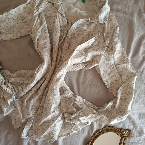 Floral shirt Benetton size S like new