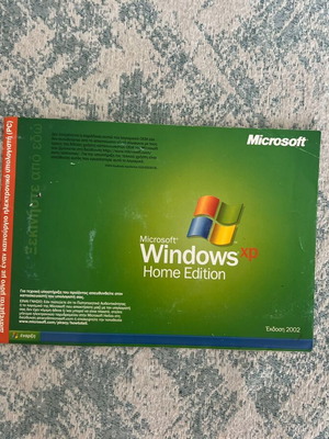Windows XP Home Edition like new with manual