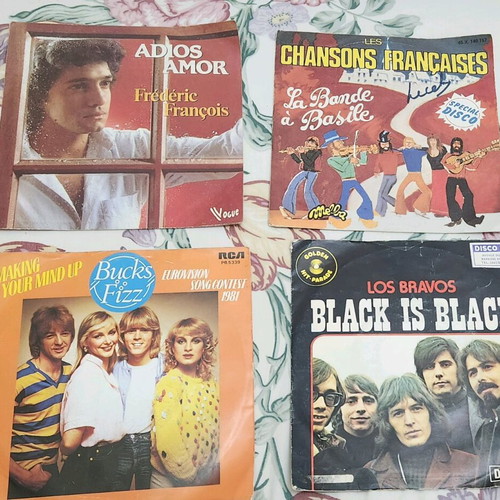 45 RPM records used, set of 4 singles